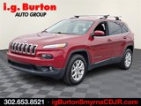 Used 2017 Jeep Cherokee Latitude w/ Cold Weather Group image 3