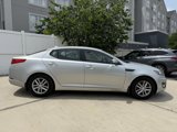 Used 2013 Kia Optima LX w/ Convenience Plus Pkg image 2