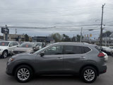 Used 2017 Nissan Rogue SV image 5