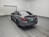 Used 2017 Nissan Altima 2.5 SR w/ Midnight Edition Package image 5
