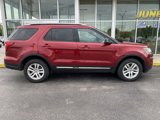 Used 2019 Ford Explorer XLT image 3