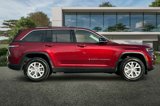 Used 2022 Jeep Grand Cherokee Limited image 3