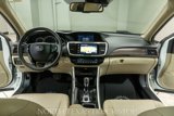 Used 2017 Honda Accord Touring image 4