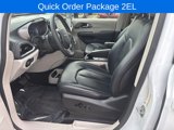 Used 2023 Chrysler Pacifica Touring-L image 4