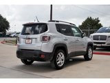 Used 2016 Jeep Renegade Latitude image 5