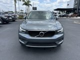 Used 2019 Volvo XC40 T5 Momentum image 2