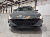 Used 2022 Hyundai Elantra SEL w/ Convenience Package image 2