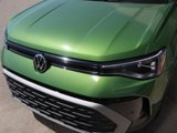 New 2025 Volkswagen Taos SE image 3