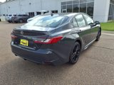Used 2025 Toyota Camry SE image 3