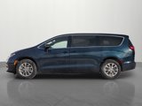 New 2025 Chrysler Pacifica Select image 3