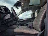 Used 2022 Ford Escape SE w/ Convenience Package image 5