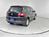 Used 2011 Volkswagen Tiguan S image 5