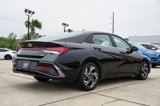 Used 2024 Hyundai Elantra Limited image 4