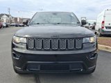 Used 2021 Jeep Grand Cherokee Laredo X image 2