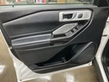 Used 2020 Ford Explorer Platinum w/ Premium Technology Package image 5