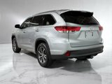 Used 2017 Toyota Highlander XLE image 3