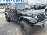 Used 2015 Jeep Wrangler Unlimited Rubicon w/ Connectivity Group image 5