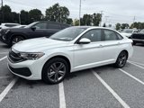 Used 2023 Volkswagen Jetta SE image 3