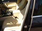 Used 2016 Volkswagen Touareg Lux image 6