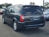 Used 2013 Chrysler Town & Country Touring image 5