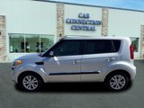 Used 2013 Kia Soul + w/ Audio Pkg image 2