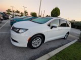 Used 2020 Chrysler Voyager Lxi image 3