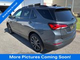 Used 2022 Chevrolet Equinox RS w/ Infotainment Package image 3