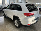 Used 2018 Jeep Grand Cherokee Laredo image 2
