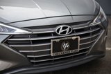 Used 2019 Hyundai Elantra SE image 2