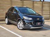 Used 2020 Chevrolet Trax Premier image 2
