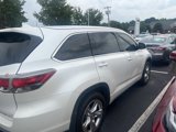 Used 2015 Toyota Highlander Limited Platinum image 3
