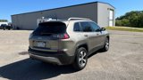 Used 2021 Jeep Cherokee Limited image 3