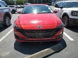 Used 2022 Hyundai Elantra SEL w/ Convenience + Premium Package image 2
