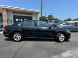 Used 2018 Volkswagen Passat 2.0T SE image 2