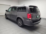 Used 2017 Dodge Grand Caravan SXT image 5