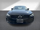 Used 2022 Volvo S60 B5 Momentum image 2