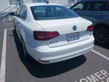 Used 2016 Volkswagen Jetta SE image 4