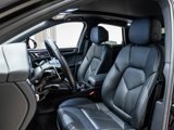 Certified 2023 Porsche Macan image 5