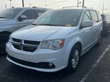Used 2019 Dodge Grand Caravan SXT image 3