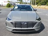 Used 2022 Hyundai Sonata SE image 2