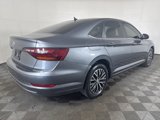 Certified 2019 Volkswagen Jetta SE image 3