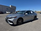 Used 2022 Toyota Camry SE image 3