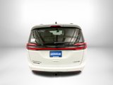 New 2024 Chrysler Pacifica Limited w/ Uconnect Theater Family Group image 5