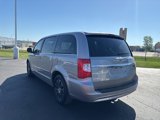 Used 2014 Chrysler Town & Country S image 6