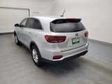 Used 2019 Kia Sorento L image 5