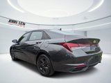 Used 2022 Hyundai Elantra SEL w/ Cargo Package image 5