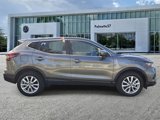 Used 2022 Nissan Rogue Sport S image 4