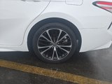 Used 2019 Toyota Camry SE image 4