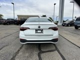 Used 2022 Volkswagen Jetta SE w/ Panoramic Sunroof Package image 5