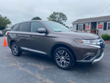 Used 2016 Mitsubishi Outlander SE image 3